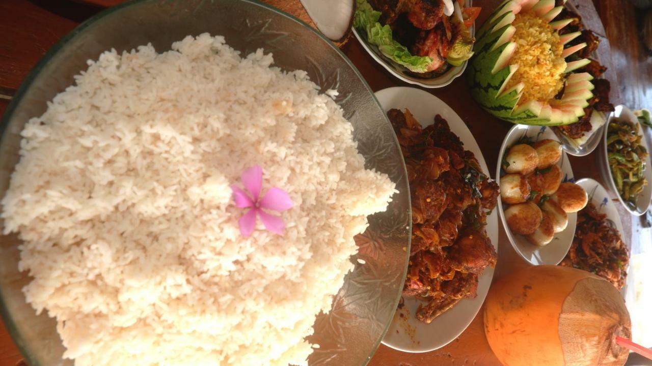 Ganesh Gate Hotell Pottuvil Eksteriør bilde